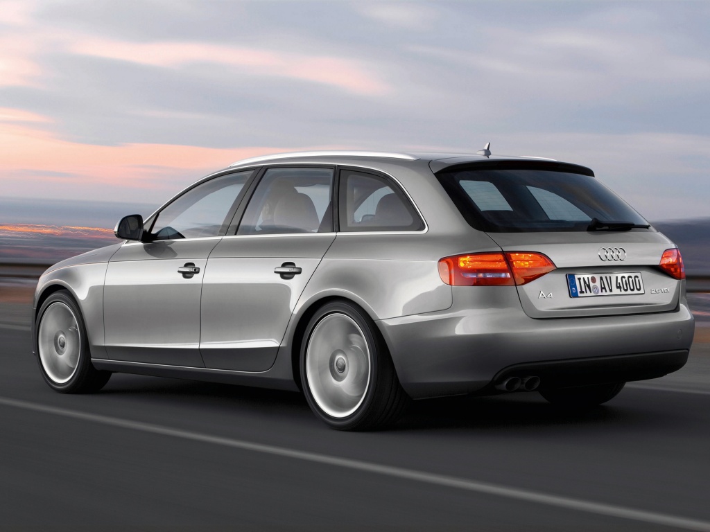 Audi A4 Avant: 6 фото