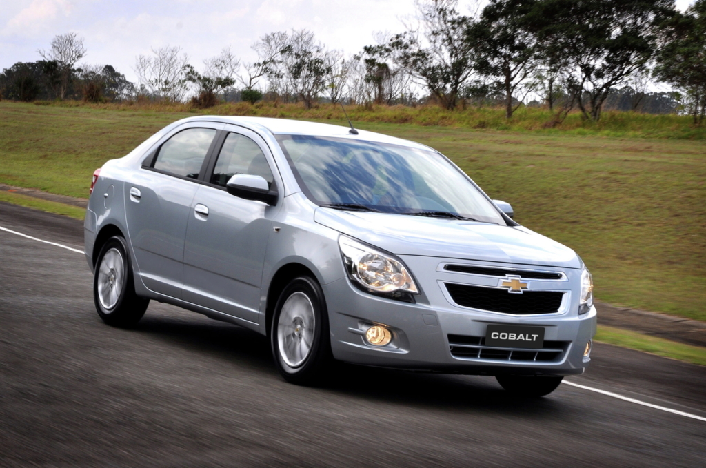 Chevrolet Cobalt: 3 фото