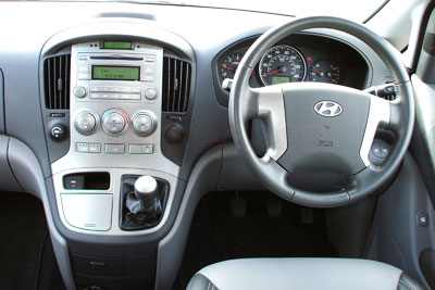 Hyundai i800: 8 фото