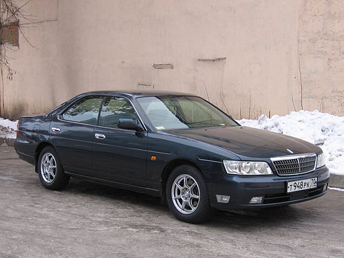 Nissan Laurel: 2 фото