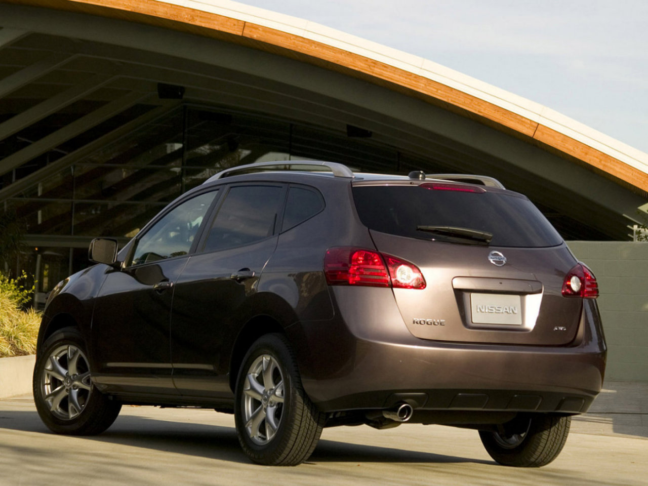 Nissan Rogue: 9 фото