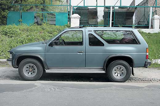 Nissan Terrano: 6 фото