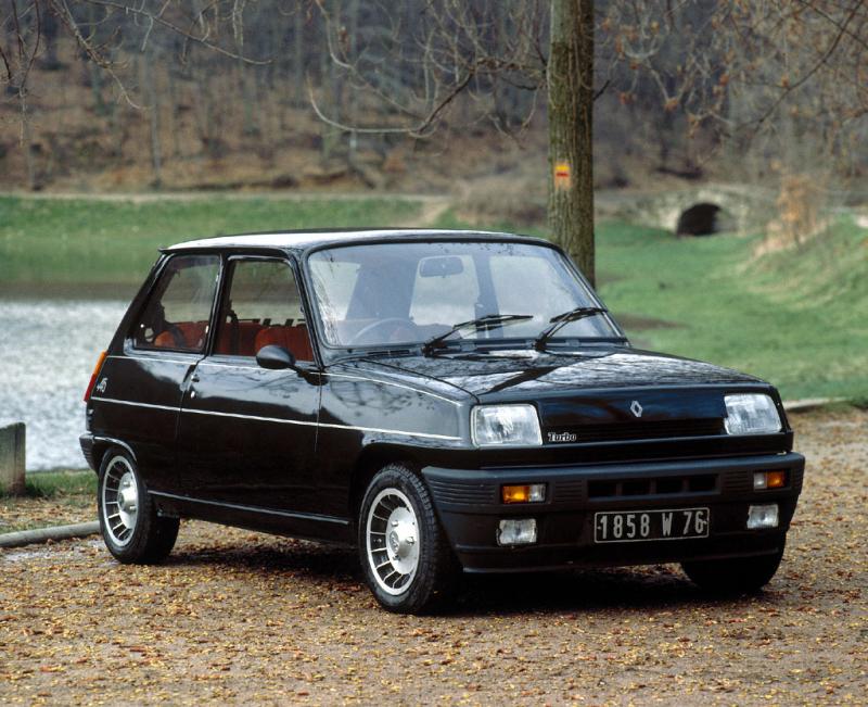 Renault 5: 12 фото