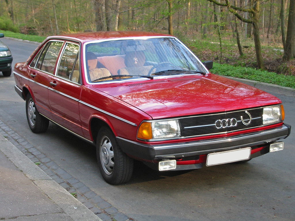 Audi 100 C2