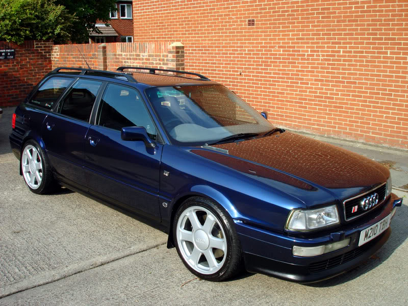 Audi S2 Avant: 9 фото