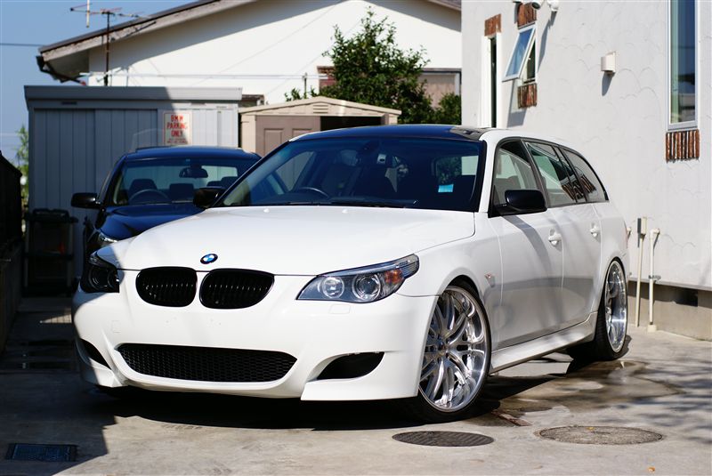 BMW M5 E61: 3 фото