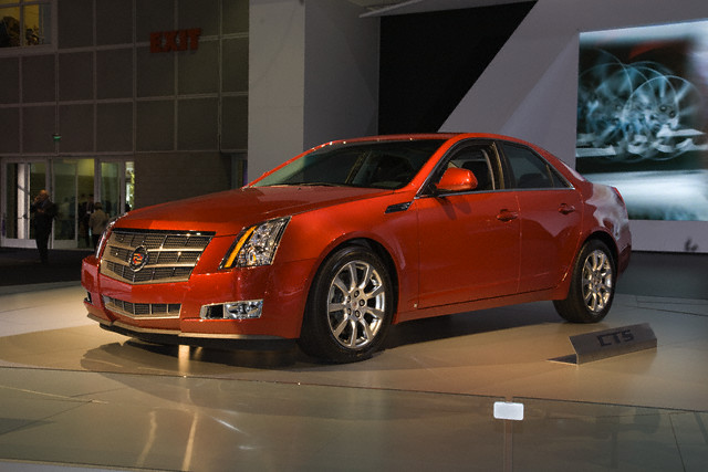 Cadillac CTS I: 6 фото