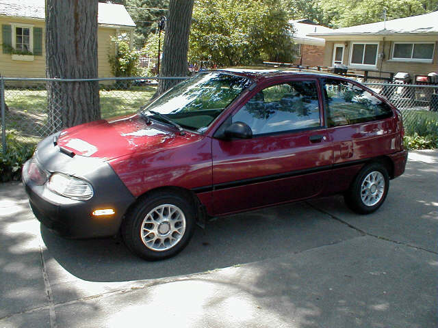 Ford Aspire: 3 фото