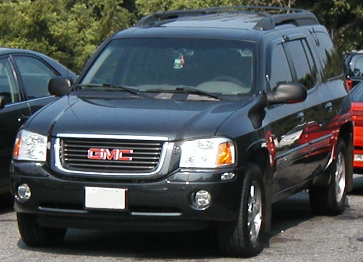 GMC Envoy: 11 фото