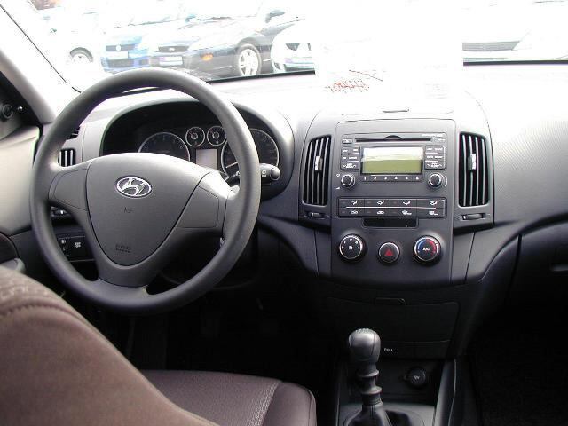 Hyundai i30 I: 11 фото