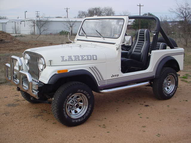 Jeep CJ: 8 фото