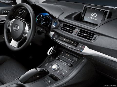 Lexus CT 200h: 5 фото