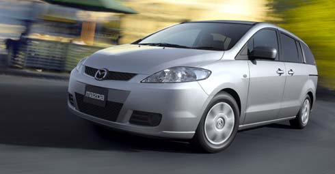 Mazda 5 I: 12 фото