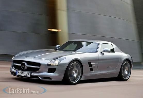 Mercedes SLS AMG: 3 фото