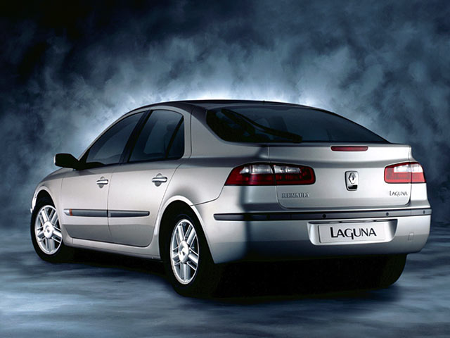 Renault Laguna II: 12 фото