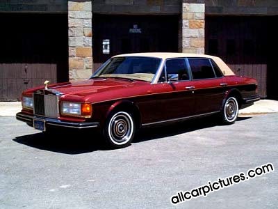 Rolls Royce Silver Spur: 9 фото