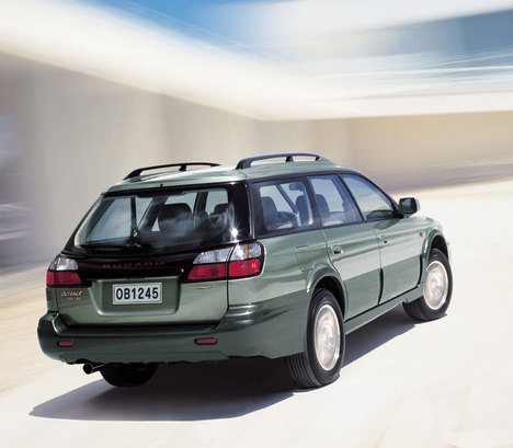 Subaru Outback II: 11 фото