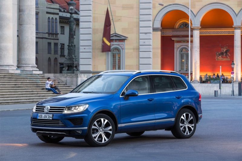 Volkswagen Touareg 2016: 6 фото